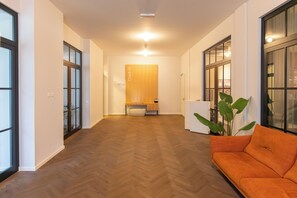 Interior entrance - qnorke Hotel (Berlin)