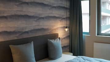 Comfort-Doppelzimmer, Stadtblick | Schreibtisch, kostenloses WLAN, Bettwäsche