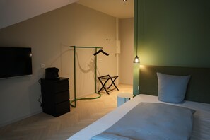 Escrivaninha, Wi-Fi de cortesia, roupa de cama