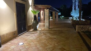 Desk, laptop workspace - Villa Demetra (Agrigento)