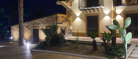 デラックス ルーム パティオ パークビュー | デスク、ノートパソコン用作業スペース