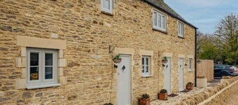 The Alehouse Retreat The Crown Inn