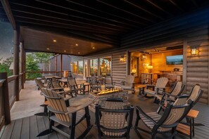 Terrace/patio - Woodland Trek Retreat ~ Sleeps 40 ~ Pool ~ Game Room (Sevierville)