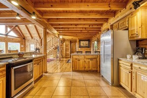 Fridge, microwave, dishwasher, coffee/tea maker