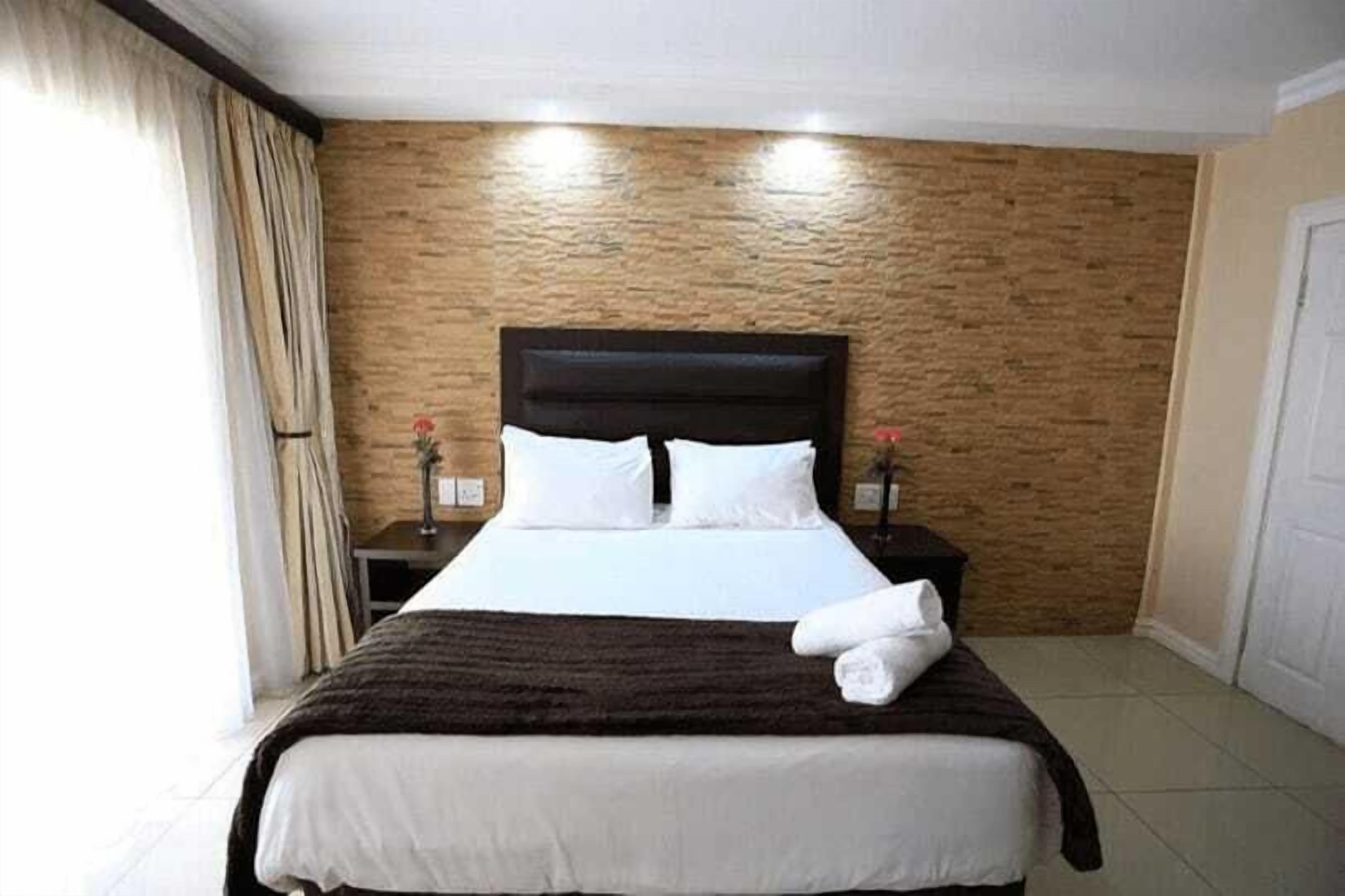 Double Room | Iron/ironing board, free WiFi