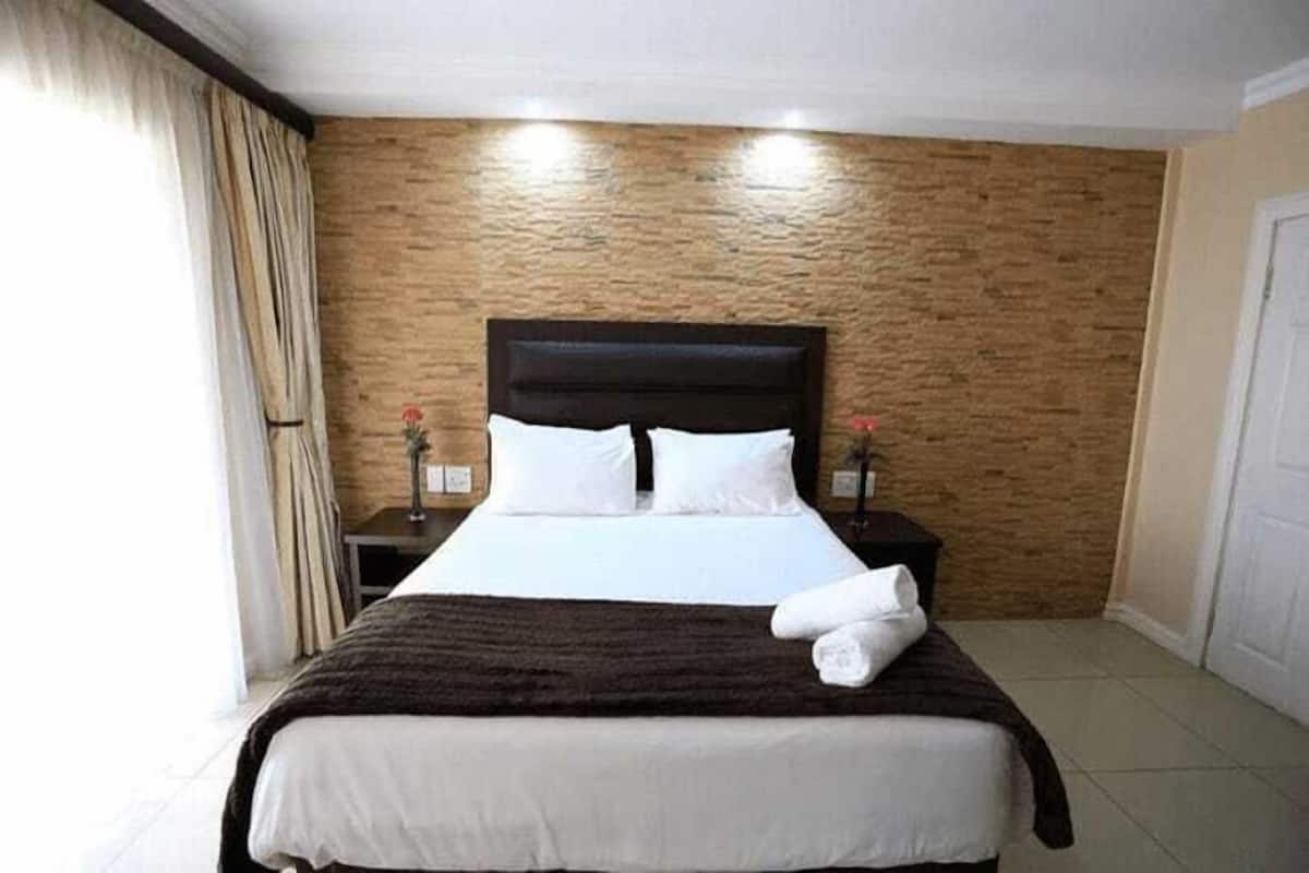 Tabla de planchar con plancha y wifi gratis