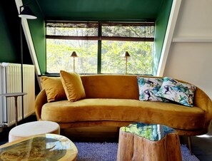 Alpehytte | Oppholdsrom