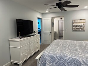 Iron/ironing board, internet, bed sheets