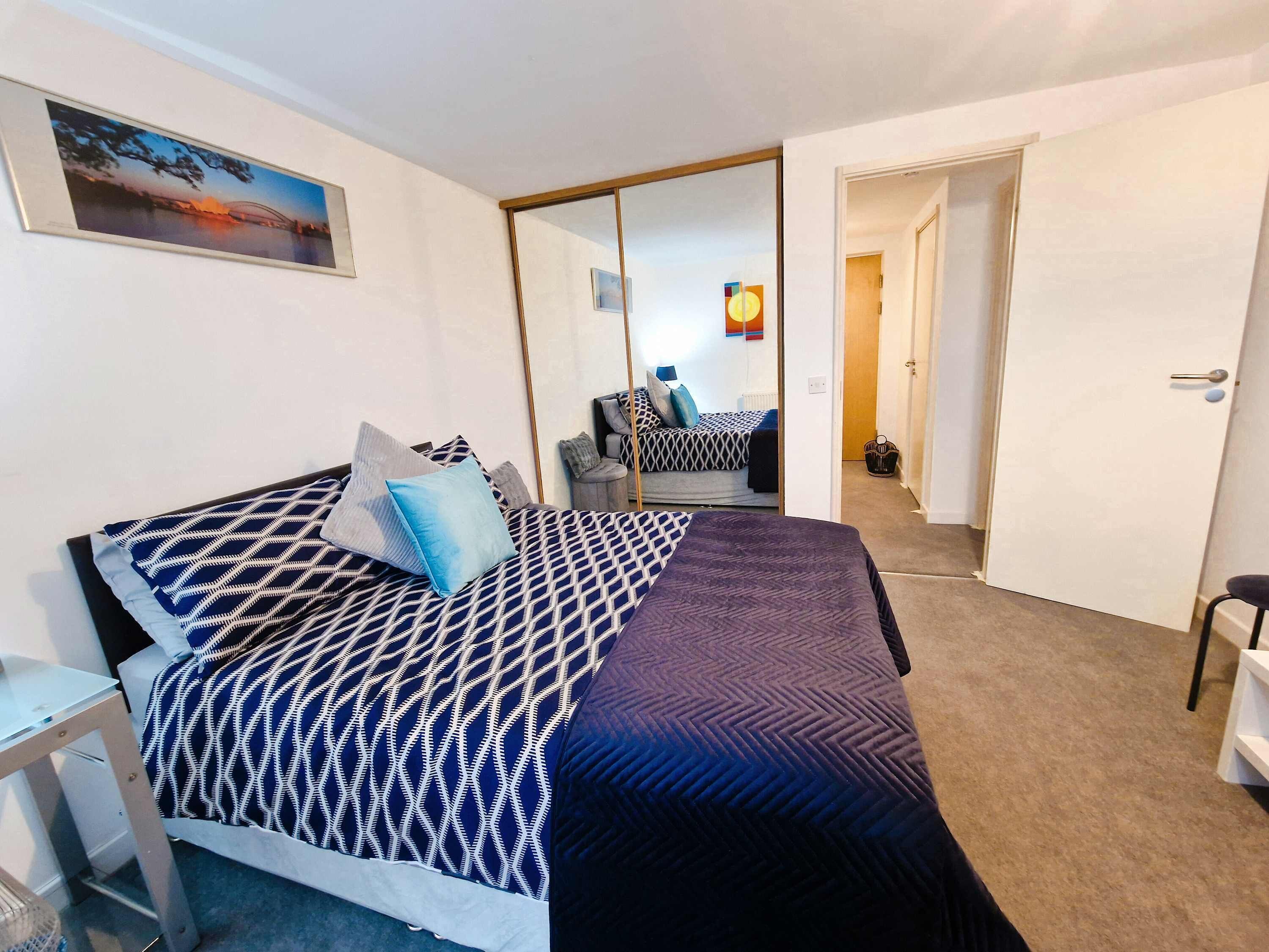 2 bedrooms, iron/ironing board, Internet, bed sheets