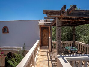 Outdoor dining - Palais d'Hôtes Aghmat Marrakech, Events and Yoga Retreats (Aghmat)