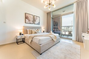 1 bedroom, in-room safe, iron/ironing board, free WiFi - Community View 1BR, Perfect Location Near Miracle Garden and Butterfly Garden (Dubai)
