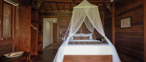 Deluxe villa, balkon, uitzicht op tuin | Gratis wifi