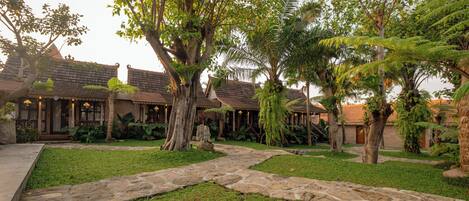 Villa Deluxe, balcón, vista al jardín | Terraza o patio