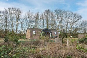 House | 2 bedrooms - Host Stay Secret Garden (Beccles)