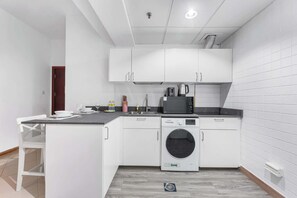 House - Stayshort - 1 Bed Apartment Sleeps 4 in Dubai Marina (Dubai)