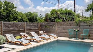 獨棟房屋 | 4 間臥室、網路服務