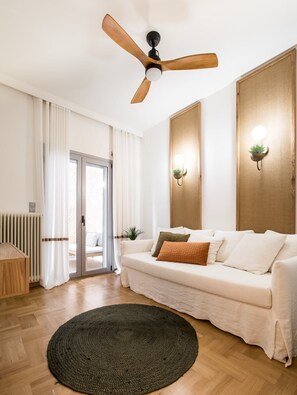 2 عدّة غرف نوم وخدمة الإنترنت