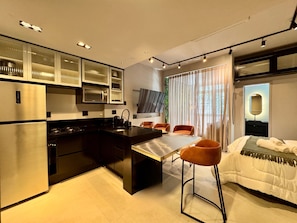 Deluxe Apartment, Beach View | Private kitchen - The Grey Loft Ipanema (Rio de Janeiro)