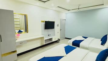 Deluxe-Zimmer | Schreibtisch, laptopgeeigneter Arbeitsplatz, kostenloses WLAN