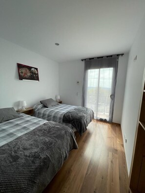 Chalet, Terrasse, Stadtblick | Kostenloses WLAN