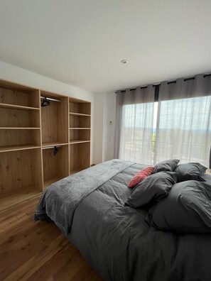 Chalet, Patio, City View | Free WiFi - Casa para 8 personas en Berga - Alberga (Berga)