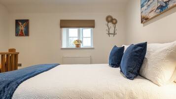 Iron/ironing board, free WiFi