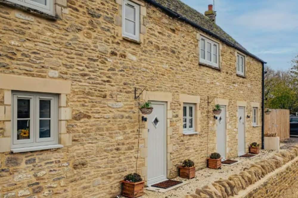 Beautiful One BR Cottage in Cerney Wick - Cricklade