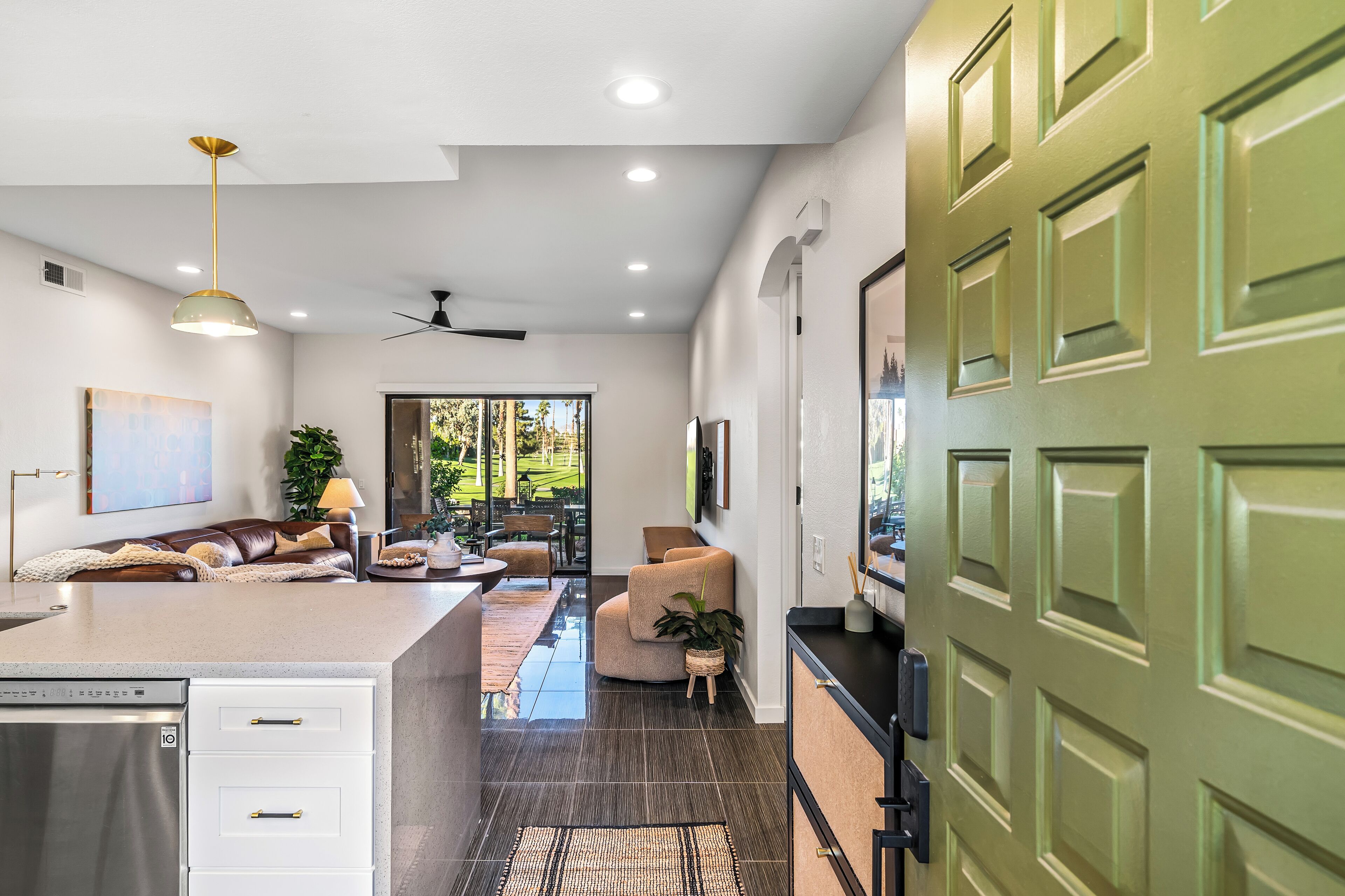 Puttin' Perfect - Designer-furnished Condo In Desert Princess Cc - Cathedral City, CA