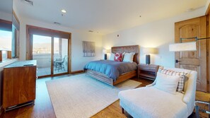 Silitysrauta/-lauta, ilmainen Wi-Fi, vuodevaatteet