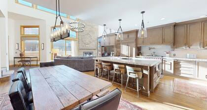 Leadville Condo 320 - New Listing! Spacious Condo in the Heart of Ketchum