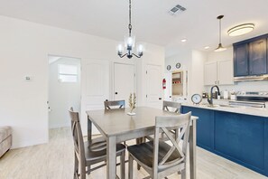 Interior - Private Townhome Close to Everything Patio (San Antonio)