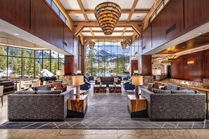 Apartment (2 Bedrooms) | Interior - 2BR Condo w/ Pool Access, Hot Tub, & ski In/out (Olympic Valley)