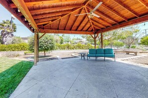 House (4 Bedrooms) | Interior - Two Dog-friendly Home, Close to Wine Country (Fallbrook)