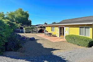 House (4 Bedrooms) | Interior - Two Dog-friendly Home, Close to Wine Country (Fallbrook)
