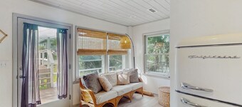 1BR Home w/ Outdoor Shower, Steps to Beach