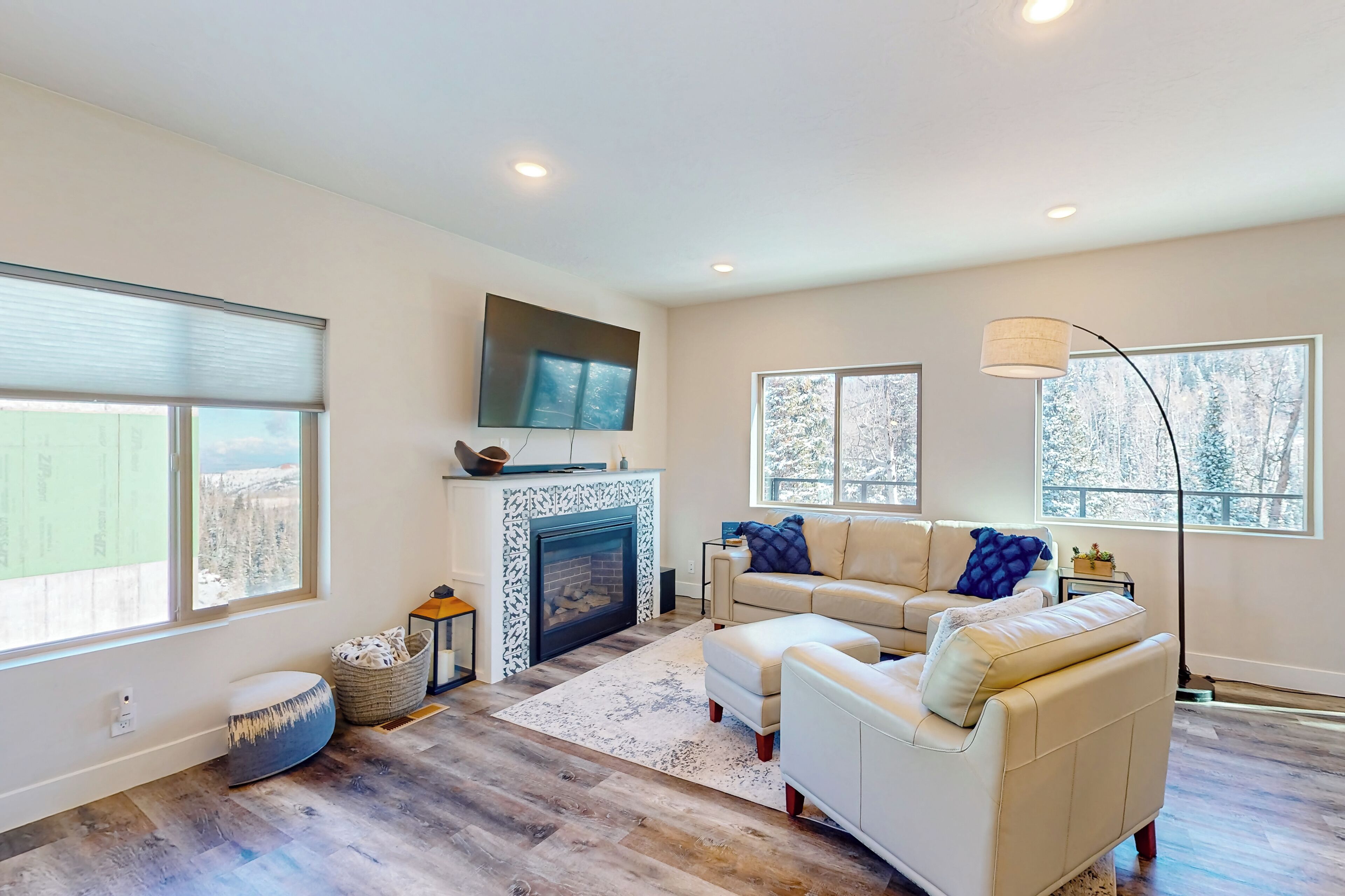 Apartment (4 Bedrooms) | Front of property