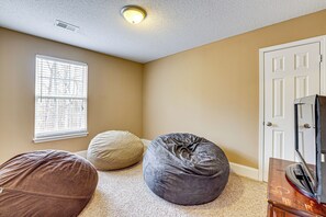 Interior - Wooded Trail On-site, Spacious Simpsonville Home (Simpsonville)