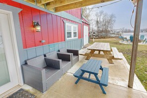 Apartment (3 Bedrooms) | Interior - Lakefront Home w/ Fire Pit on Lake Marie (Antioch)