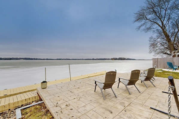 Apartment (3 Bedrooms) | Interior - Lakefront Home w/ Fire Pit on Lake Marie (Antioch)