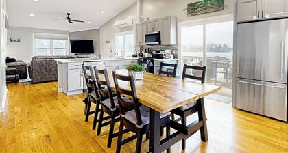 Lakefront Home w/ Fire Pit on Lake Marie