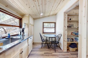 Casa (2 Bedrooms) | Interior