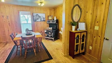 House (1 Bedroom) | Interior