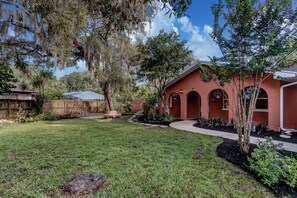 House (2 Bedrooms) | Interior - 2BR Waterfront House w/ Rustic Charm & Kayaks (Inverness)