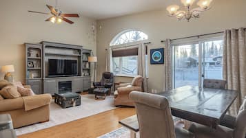 House (2 Bedrooms) | Front of property