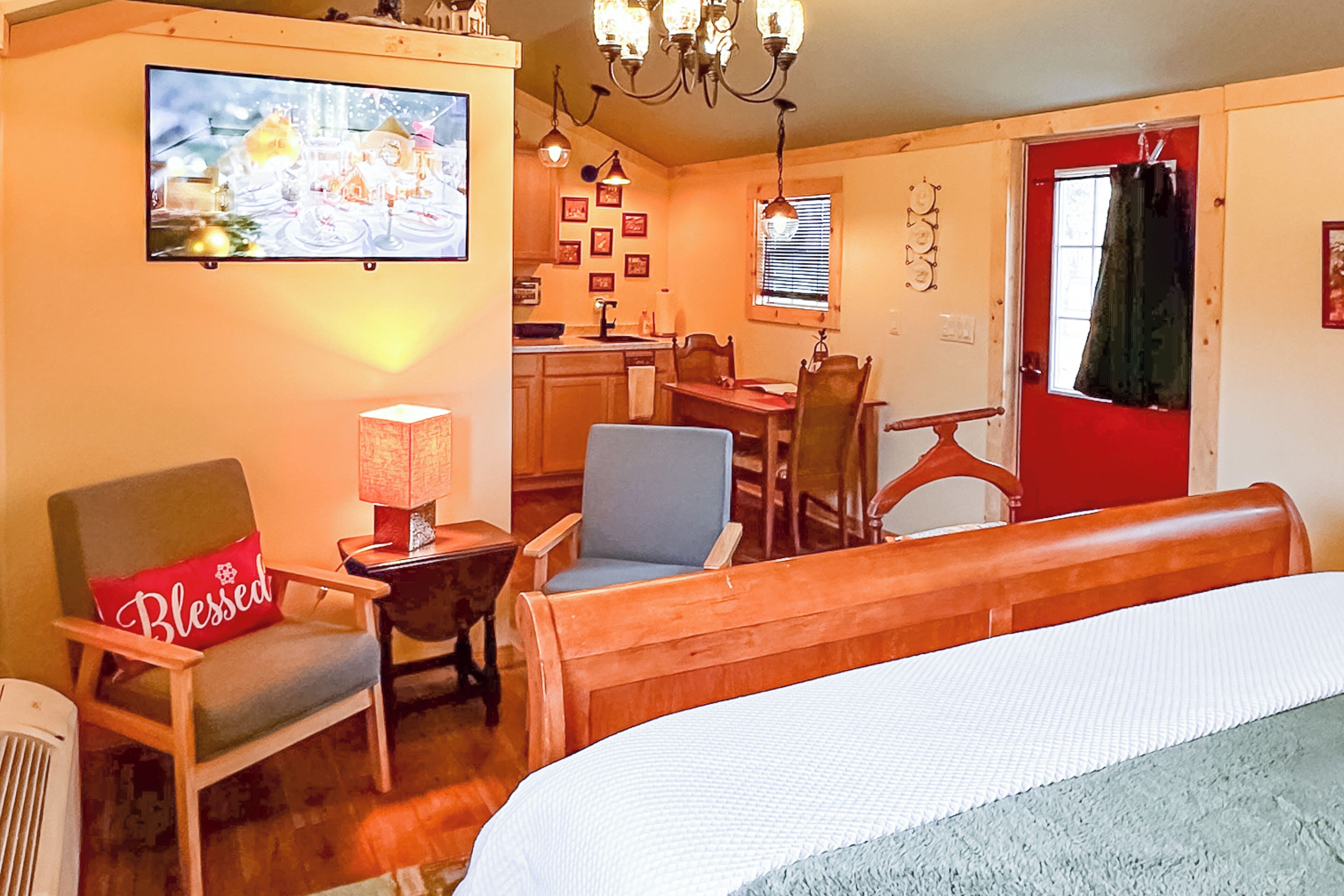 House (1 Bedroom) | Interior