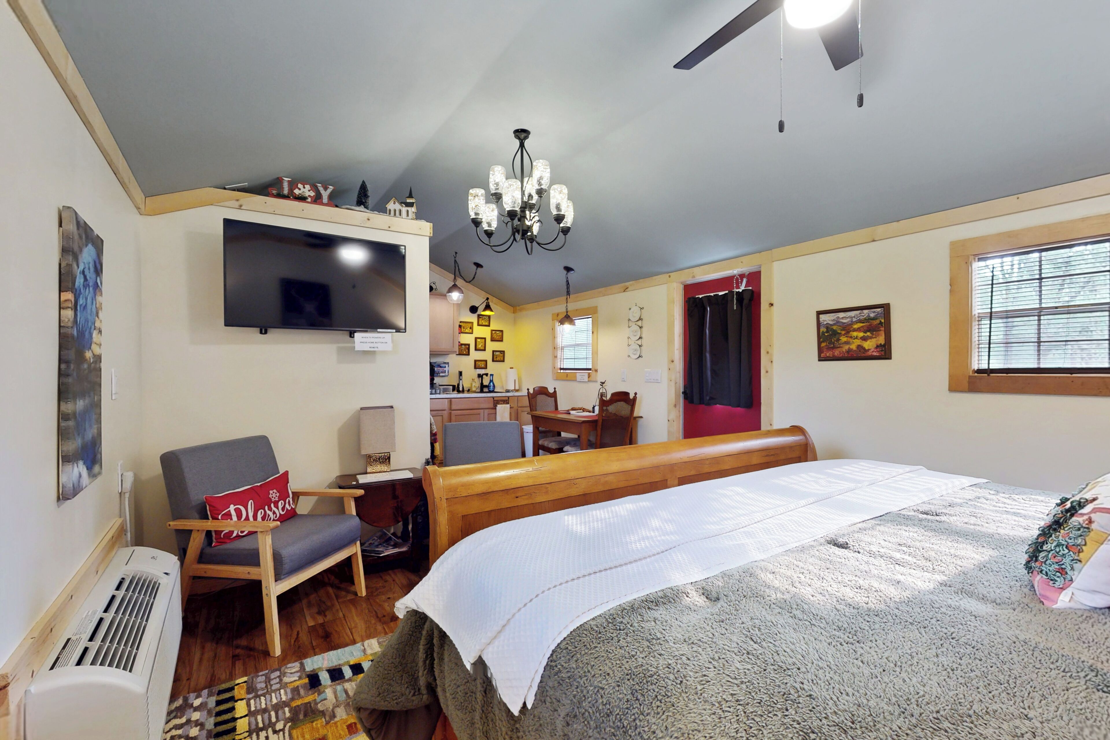 House (1 Bedroom) | Interior