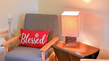 House (1 Bedroom) | Interior