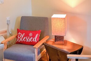 House (1 Bedroom) | Interior - 1BR Rustic Cabin w/ Kitchenette, Streaming & Wifi (Ledbetter)