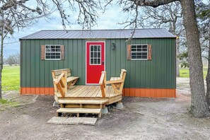 House (1 Bedroom) | Interior - 1BR Rustic Cabin w/ Kitchenette, Streaming & Wifi (Ledbetter)