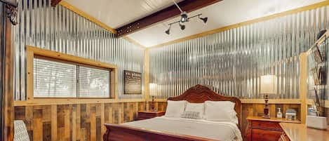 House (5 Bedrooms) | Interior